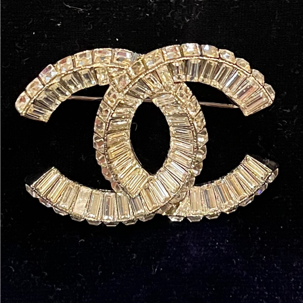 Classic Chanel Crystal and silver pin/ brooch